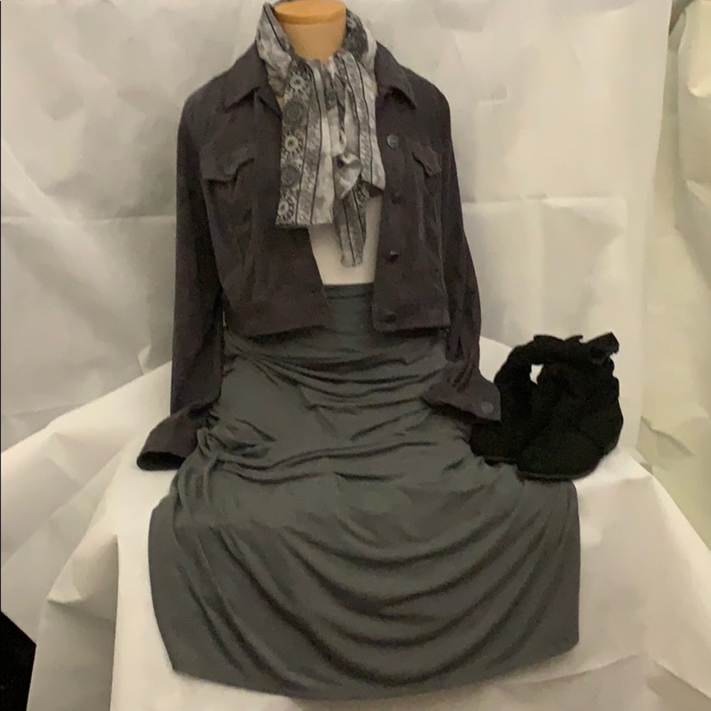 Super Skirt Outfit for the Coming Seasons